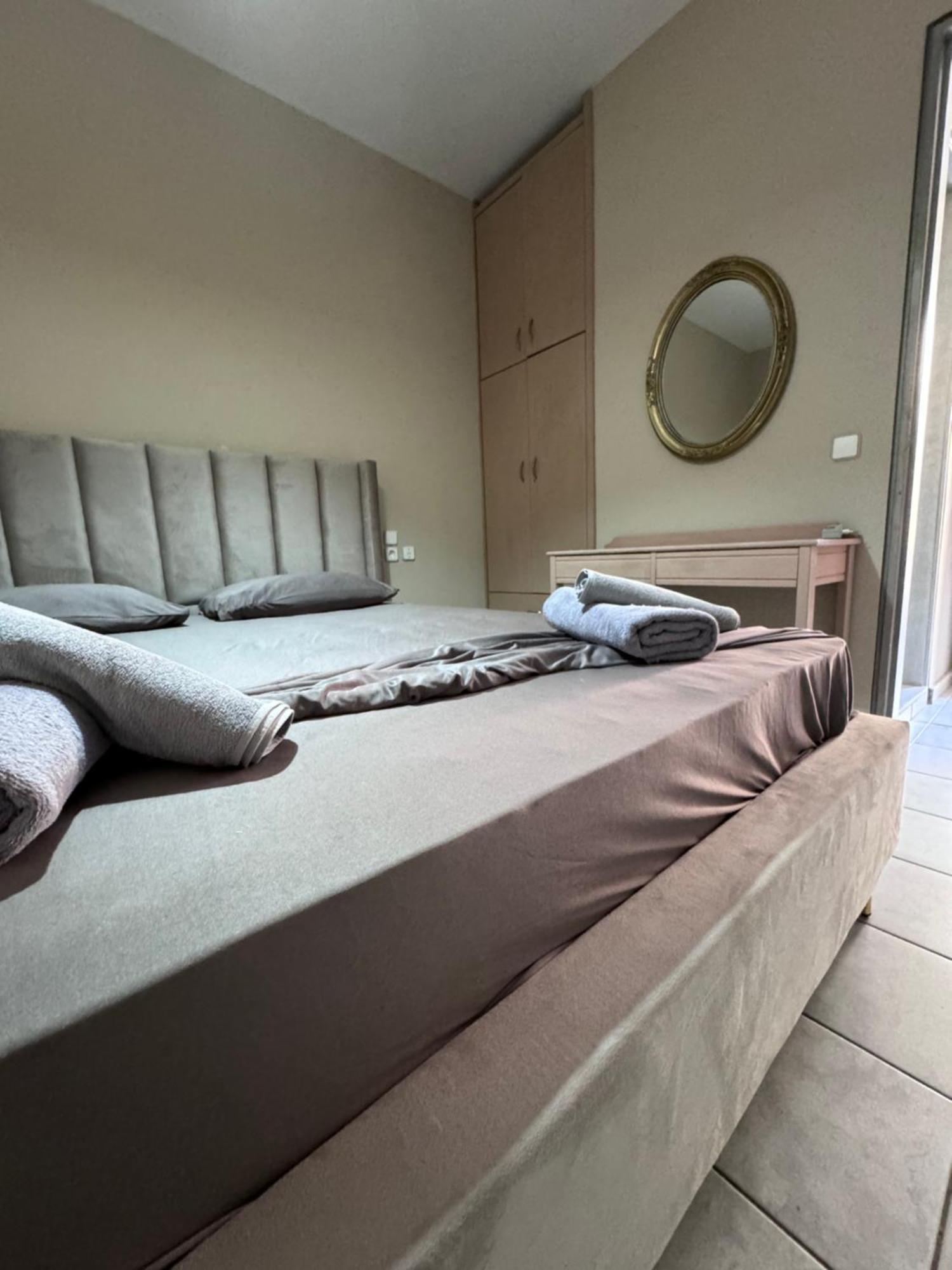 Golden View Apartment Agia Pelagia  Ngoại thất bức ảnh